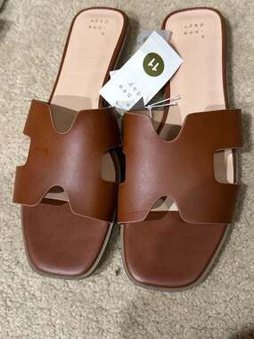 Women's Nina Faux Leather Slide Sandals - Cognac Brown sz11
S1